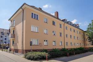 Zimmer innerhalb einer 3er-WG // 1.OG, rechts – Kleiststr. 10, 38440 Stadtmitte (Ortsteil), Wolfsburg – Vorschaubild 3