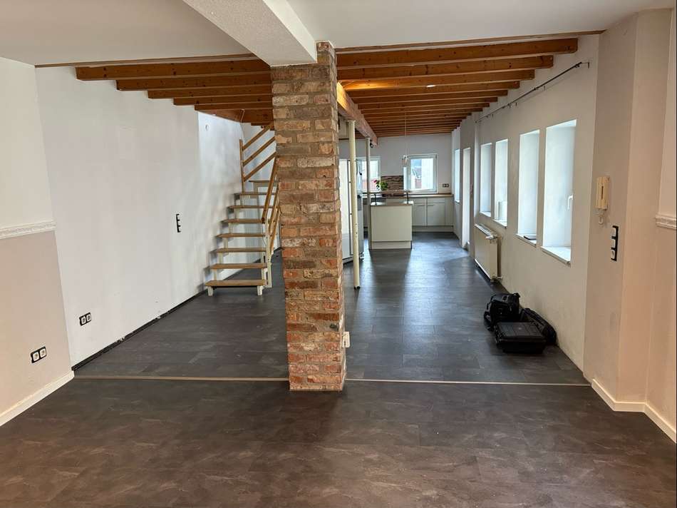 Großer Wohn-und Küchenbereich