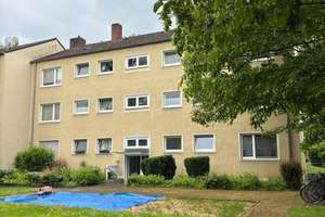 Sommeraktion!!! Ruhige Wohnlage in Bonn-Lahnesdorf. 3-Zimmer, 72 m² Wohnfläche mit Balkon. – Paracelsusstraße 11, 53177 Pennenfeld, Bonn – Vorschaubild 2