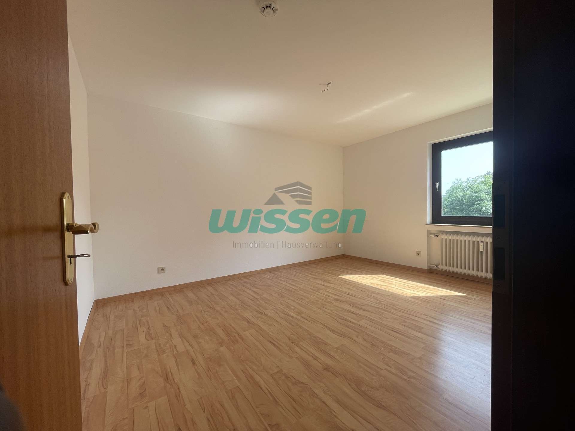 Immobilie in Bad Neuenahr-Ahrweiler - Offen und geräumige Wohnung nähe Tennisplätzen - Bild 1