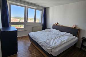 Wohnen mit Aussicht: Großzügige 2,5-Zimmer-Wohnung in Erfurts Altstadt – Juri-Gagarin-Ring 126a, 99084 Altstadt, Erfurt – Vorschaubild 3