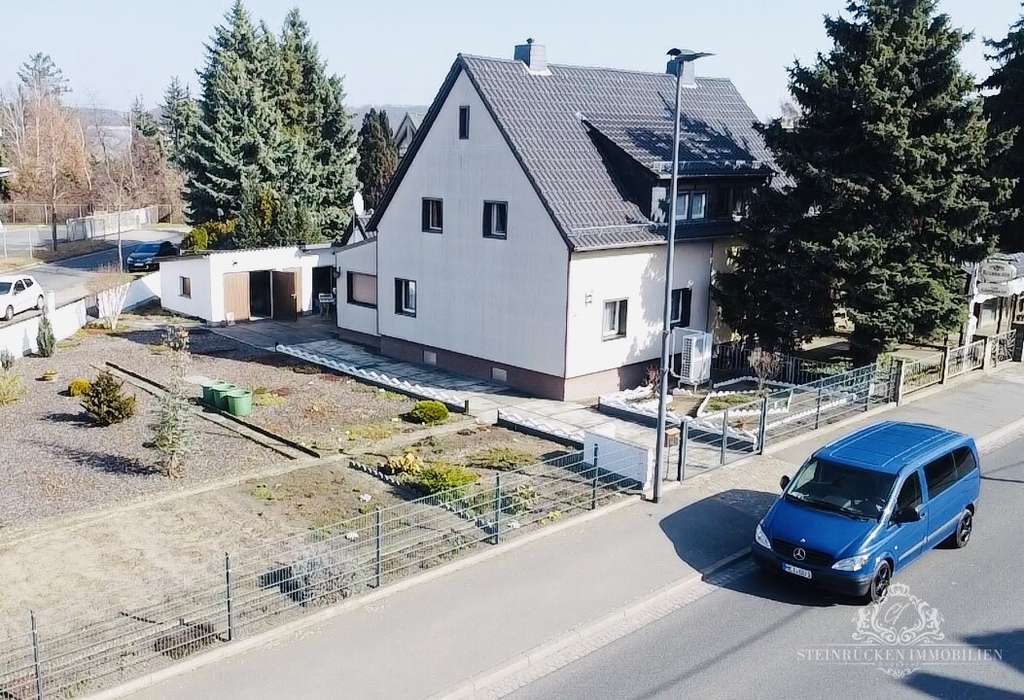 Immobilie in Radebeul - Doppelhaushälfte in Radebeul mit neuer Heizungsanlage (Wärmepumpe & Gasheizung) - Bild 0