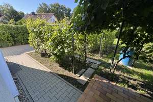 Gepflegte DHH mit Flair, Südgarten, Garage – hochwertige Bauweise, seltene Gelegenheit von privat! – Geigerstraße 7, 85053 Südost, Ingolstadt – Vorschaubild 23