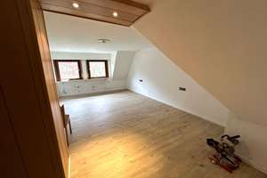 Mehrfamilienhaus mit 3 Wohneinheiten in Hatzfeld-Eifa – renoviert, jedoch mit Feuchtigkeitsschäden – Die vollständige Adresse der Immobilie erhältst du vom Anbieter., 35116 Hatzfeld (Eder) – Vorschaubild 15