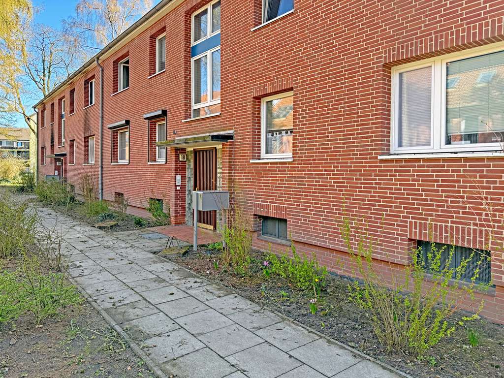 Immobilie in Wedel - Helle 2-Zimmer-Wohnung in ruhiger Lage von Wedel auf Erbbaugrundstück - Bild 1