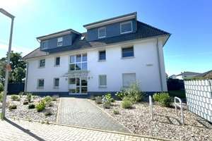 ca. 20qm Sonnen-Loggia + + 3 Zimmer in Wendschott + + Aufzug + gr. Kellerraum