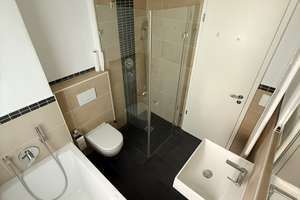 Lichtdurchflutete EG Wohnung mit Hobbyraum (Fitness/Home Office) – Solalindenstraße 62a, 81825 Waldtrudering, München – Vorschaubild 9