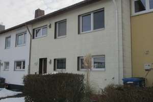 Grundsolides Zweifamilien-Reihenmittelhaus in Aalen-Triumphstadt! – Die vollständige Adresse der Immobilie erhältst du vom Anbieter., 73431 südliche Bahnlinie, Aalen – Vorschaubild 3
