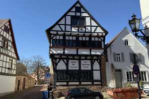 Ein mittelalterliches Fachwerkjuwel im Herzen der Barbarossastadt – Main-Kinzig-Kreis – Vorschaubild 2