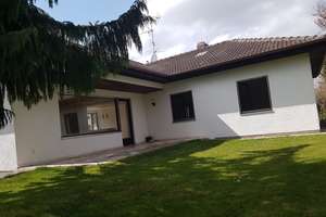 Geräumiges 4-Zimmer Haus in Adelshofen mit Garten – Aichangerstr. 14, 82276 Adelshofen – Vorschaubild 1