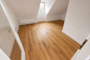 Sanierte Dachgeschoss-Maisonett-Wohnung zu Vermieten | 3-Zimmer-Wohnung (98m²) – Blumenthalstraße 2, 90429 Himpfelshof, Nürnberg – Vorschaubild 4