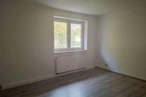 Sonniges Wohnglück mit Parkett, Balkon & frisch saniertem Wannenbad in Essen-Haarzopf – Hatzper Str. 125, 45149 Haarzopf, Essen – Vorschaubild 8