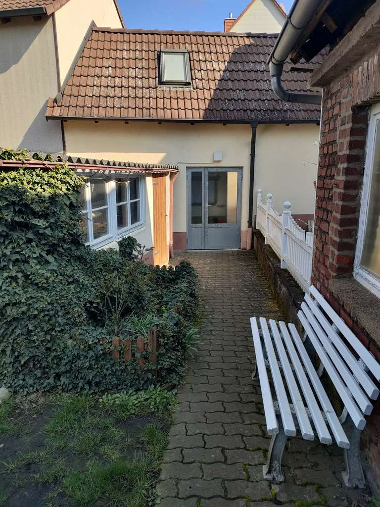 Immobilie in Großostheim - Charme trifft Vielseitigkeit: Einfamilienhaus mit großem Hof und attraktivem Nebengebäude - Bild 4