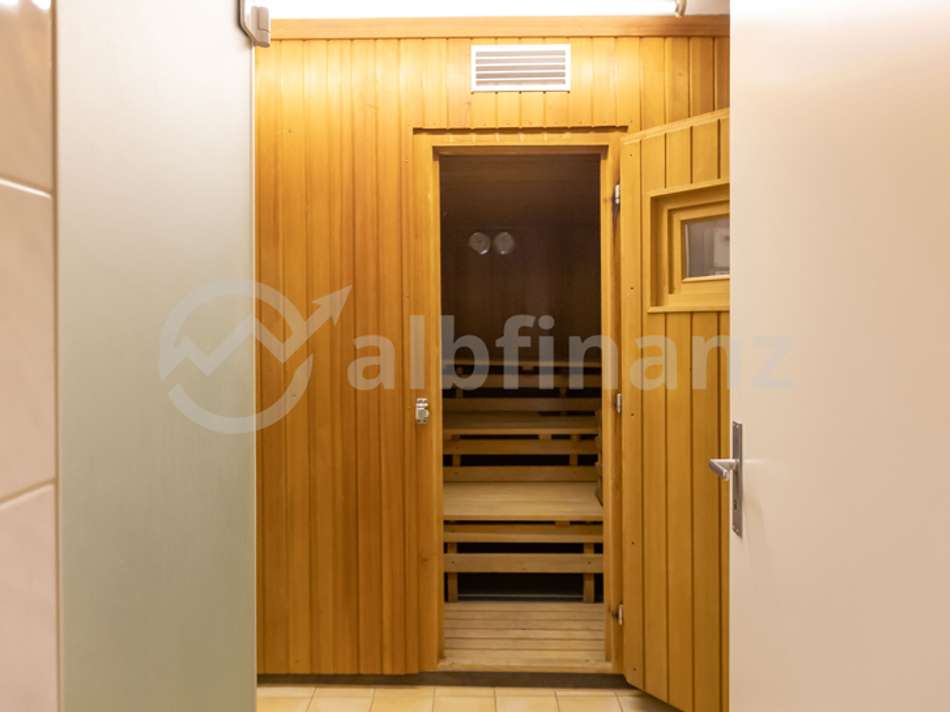 Sauna und Dusche im UG