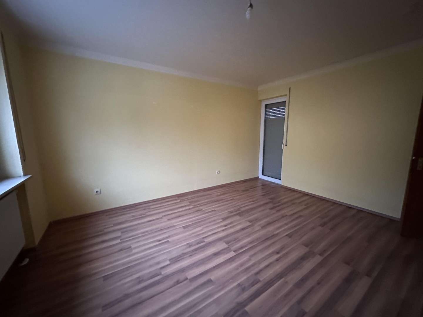 Immobilie in Buttenheim - Geräumiges Einfamilienhaus mit schönem Naturgarten und Einzelgarage - Bild 5