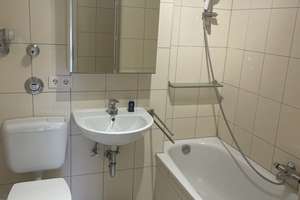 Gepflegte 2 Zimmerwohnung in München Moosach  – Die vollständige Adresse der Immobilie erhältst du vom Anbieter., 80992 Alt-Moosach, München – Vorschaubild 5
