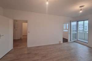 SELTENHEIT! 4-Zimmer-Wohnung - wir renovieren - frei ab Oktober! – Robinienstraße 5, 1169 Gorbitz-Süd, Dresden – Vorschaubild 2