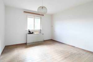Einfamilienhaus mit Balkon in ruhiger Randlage von Dürrmenz – Die vollständige Adresse der Immobilie erhältst du vom Anbieter., 75417 Mühlacker – Vorschaubild 2