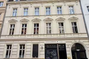 BERLIN MITTE,Linienstr.  zwischen Torstraße/Augusstraße im denkmalgeschützt. klass. Altbau, 3.OG