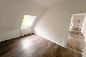 Modernisierte 4,5-Zimmer-Wohnung im Dachgeschoss mit viel Licht! – Die vollständige Adresse der Immobilie erhältst du vom Anbieter., 45889 Bismarck, Gelsenkirchen – Vorschaubild 4