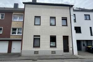 Familienidyll mit Ausbaureserve im Dachgeschoss – Die vollständige Adresse der Immobilie erhältst du vom Anbieter., 52249 Eschweiler – Vorschaubild 2