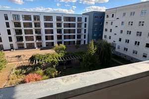 * SCHÖNE * 3 Zimmerwohnung mit  EBK & BALKON * – 39130 Neu Olvenstedt, Magdeburg – Vorschaubild 4