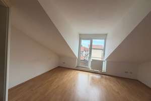 Balkon-Dachgeschoss mit 2 Zimmern in Fürth – Mathildenstraße 38, 90762 Altstadt, Innenstadt, Fürth – Vorschaubild 7
