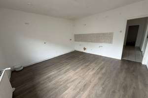 Viel Platz & Potenzial: 2-Zimmer-Wohnung mit zwei zusätzlichen Zimmern im Dachgeschoss – 46149 Schwarze Heide, Oberhausen – Vorschaubild 6