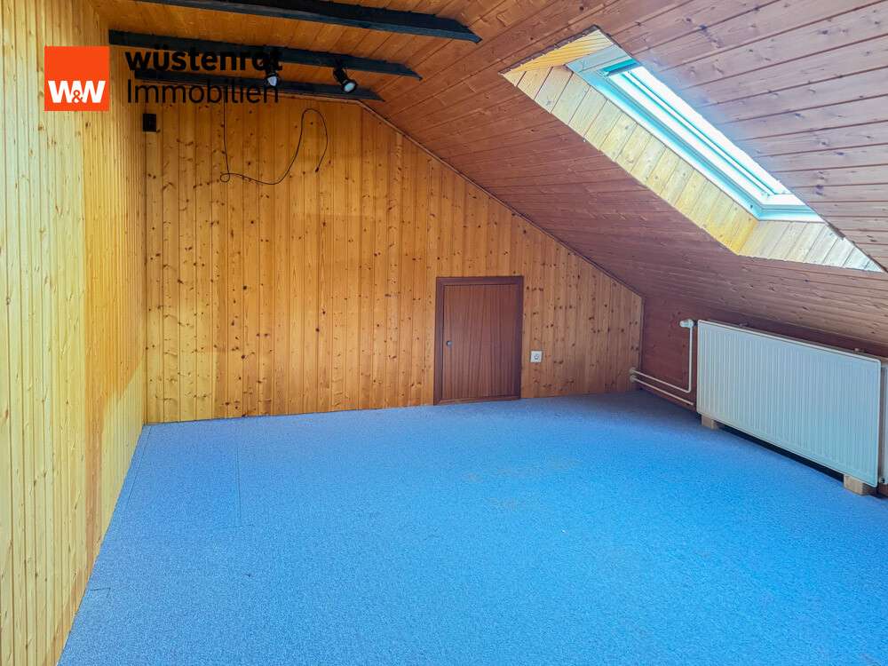 Immobilie in Risum-Lindholm - Ihr neues Zuhause in Risum-Lindholm: Komfortables Einfamilienhaus, das nur auf Ihre Wohnideen wartet - Bild 4