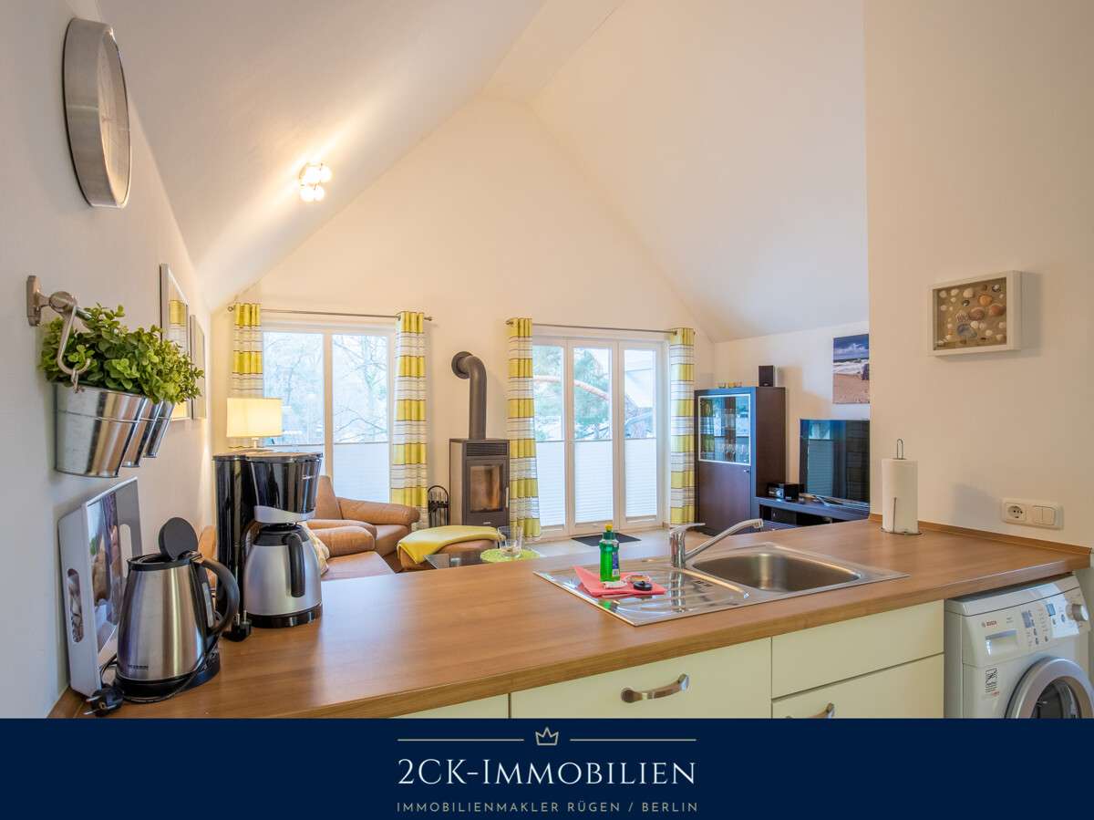 Immobilie in Glowe - 2 Zimmer Premium Ferienwohnung in Glowe, strandnah, zwei Balkone, Sauna, Kamin, inkl. Stellplatz! - Bild 8
