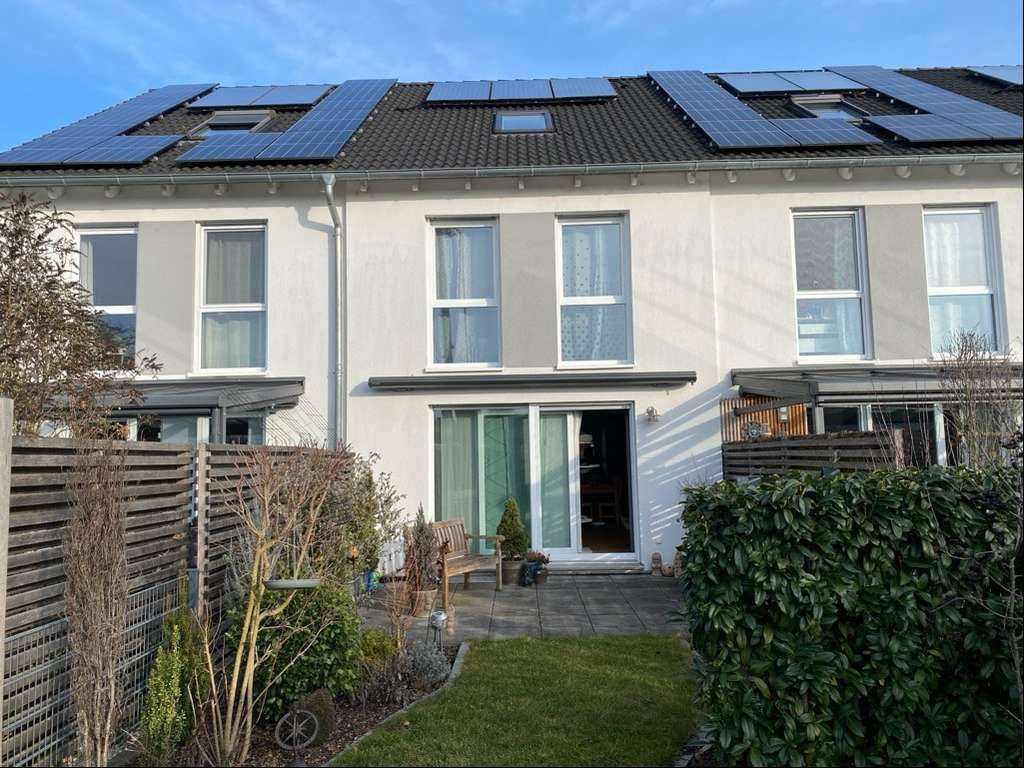 Immobilie in Unterensingen - Neuwertiges Reihenhaus für die Familie
 - Bild 1