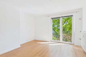Maria-Louisen-Straße! Sonnige kleine 1-Zimmer Wohnung in bester Lage! – Maria-Louisen-Straße 55, 22301 Winterhude, Hamburg – Vorschaubild 3