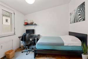 Dachgeschosswohnung mit großem Sonnenbalkon & Weitblick über Freiburg – ruhige Hinterhauslage – 79102 Oberau, Freiburg im Breisgau – Vorschaubild 6