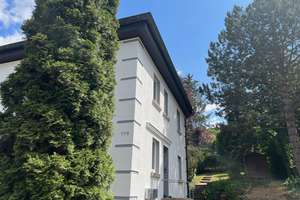 Schöne 3-Zimmer-Etagen-Wohnung, Balkon ins Grüne, Garten, Wärmepumpe - 2023 saniert