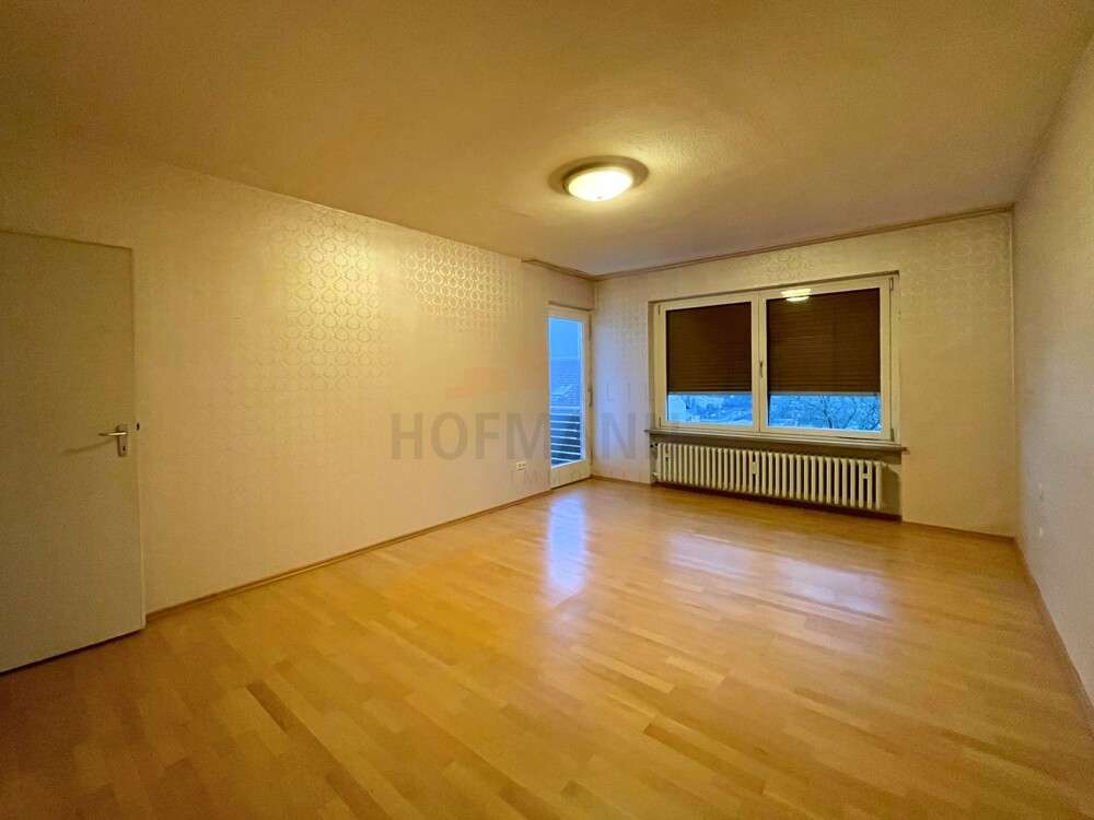 Immobilie in Dittelbrunn - Freiraum-Traum in Dittelbrunn: Charmantes Haus, Garten-Oase & Garage. Viel Platz zum Leben&Genießen! - Bild 4