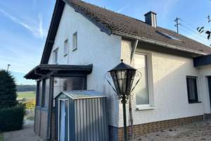 **Wohnhaus mit Einliegerwohnung oder Büro in der Nähe Prüm oder Bitburg in der Eifel** – Die vollständige Adresse der Immobilie erhältst du vom Anbieter., 54597 Burbach – Vorschaubild 4