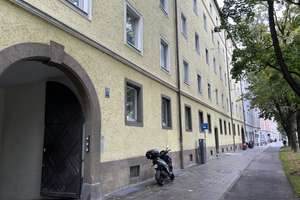 Schöne Modernisierte 2 Zimmerwohnung – Einsteinstraße 145, 81675 Steinhausen, München – Vorschaubild 1