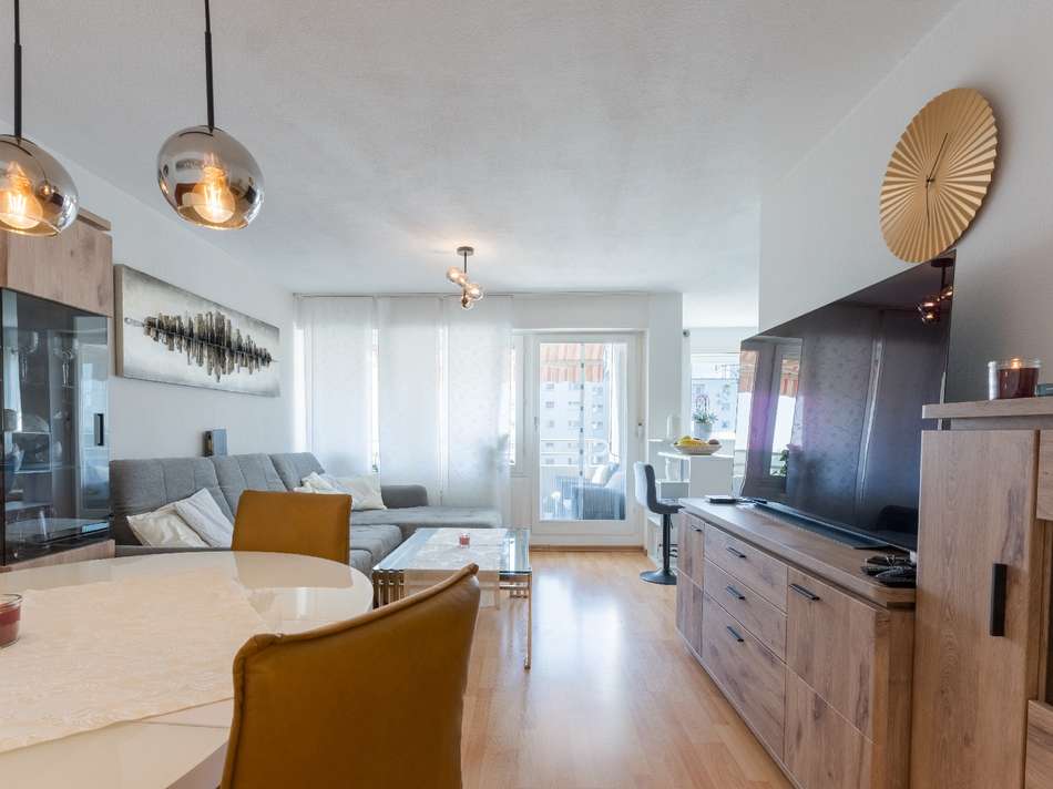 Blick ins Wohnzimmer Richtu...