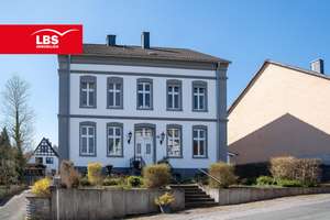 Historisches Rentmeisterhaus in direkter Schloßnähe - Olsberg-Antfeld – Die vollständige Adresse der Immobilie erhältst du vom Anbieter., 59939 Olsberg – Vorschaubild 1