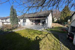 Den Sommer im eigenen Haus genießen! Saniertes EFH mit Einliegerwhg am Hemsberg, geringe Heizkosten – Die vollständige Adresse der Immobilie erhältst du vom Anbieter., 64625 Bensheim – Vorschaubild 1