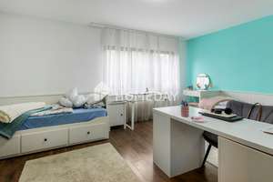 Besondere 5-Zimmer-Maisonette mit deckenhohen Fenstern, Balkon, Aufzug, Einbauküche und Garage – 63067 Messehalle, Offenbach am Main – Vorschaubild 12