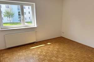 Einziehen & Wohlfühlen! 2-Zimmer-Wohnung, guter Schnitt + Parkett + Bad mit Wanne + Balkon – Silbergraben 5, 99097 Melchendorf, Erfurt – Vorschaubild 5