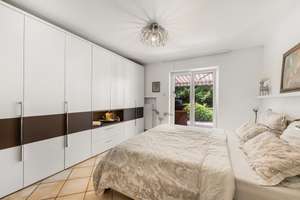 Ein besonderes Zuhause im Grünen: Großzügiges Zweifamilienhaus mit Platz für Generationen – Die vollständige Adresse der Immobilie erhältst du vom Anbieter., 81927 Englschalking, München – Vorschaubild 9