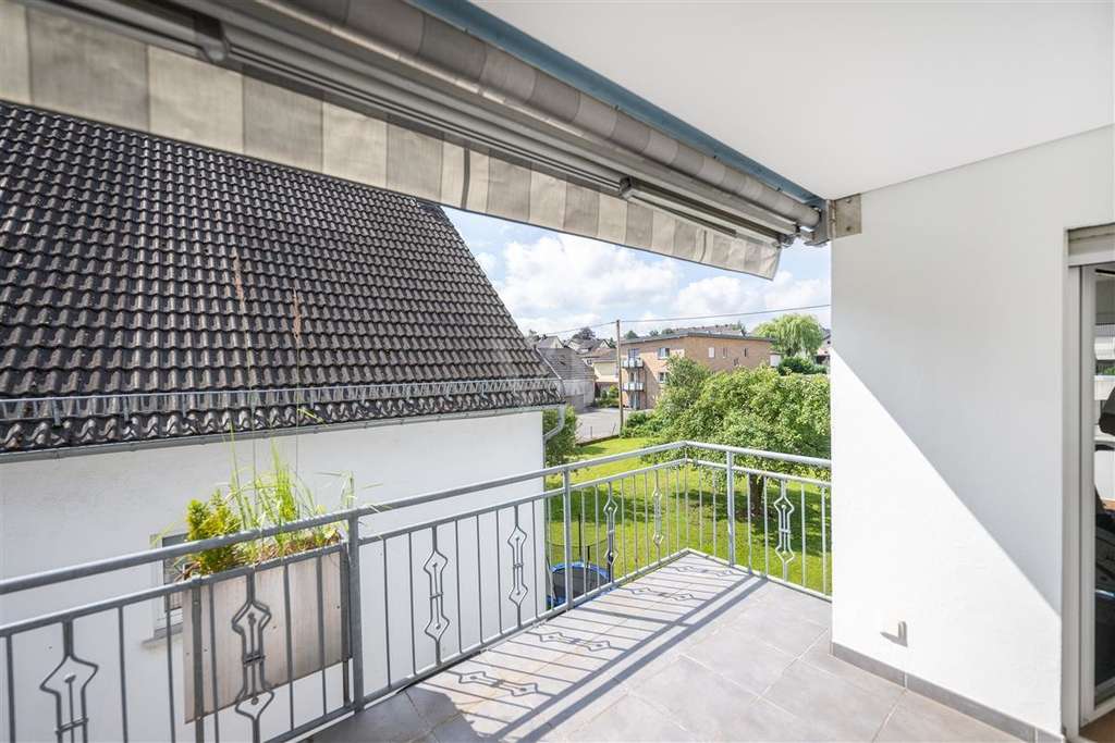 Immobilie in Wirges - Stilvolle Eigentumswohnung mit hochwertiger Einbauküche und Balkon in zentraler Lage - Bild 3