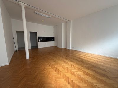 Neuwertige 1-Zimmer-Wohnung in aufwendig saniertem Altbau in zentraler Lage von Solingen-Mitte