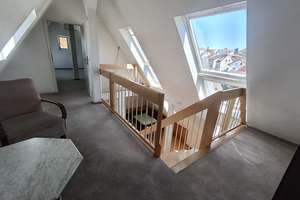 Erstbezug nach Sanierung, schöne 4-Zimmer Wohnung im OG und DG auf 2 Ebenen in Kernen-Rommelshausen – Hauptstrasse 18, 71394 Kernen im Remstal – Vorschaubild 3