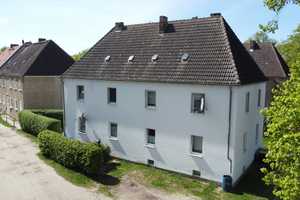 Solide Kapitalanlage mit Potenzial: Vollvermietetes 4-Parteienhaus mit Ausbaureserve im Dach – Barnim (Kreis) – Vorschaubild 2