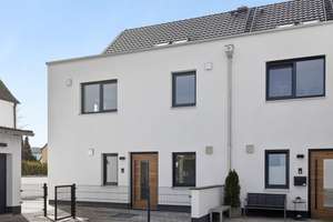 Geräumige und hochwertig ausgestattete A+ Doppelhaushälfte in Erding Mitte – Die vollständige Adresse der Immobilie erhältst du vom Anbieter., 85435 Erding – Vorschaubild 23