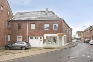 Ein Haus mit Möglichkeiten, Raum für Leben und einem geschützten Innenhof in Gangelt - Breberen! – Die vollständige Adresse der Immobilie erhältst du vom Anbieter., 52538 Gangelt – Vorschaubild 2