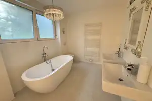 Modernisiertes Haus mit großem Grundstück und Kinderparadies – Enzkreis – Vorschaubild 12
